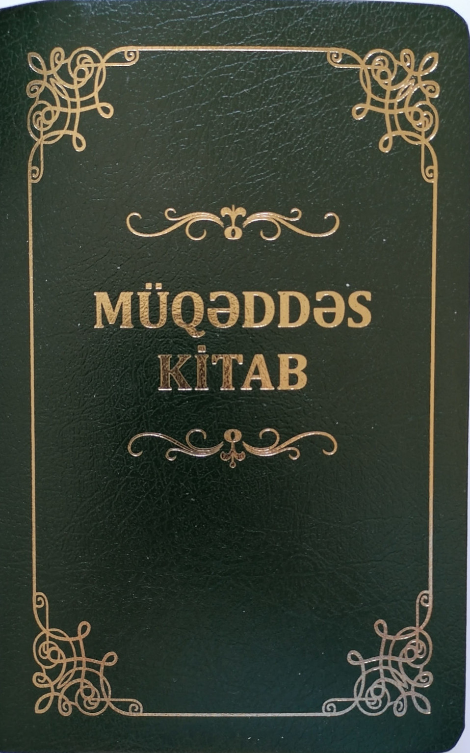 1420100yjQ2wyvNbSMfS Bibel Azeri, Altes und Neues Testament, lateinische Schrift, flexibler Einband